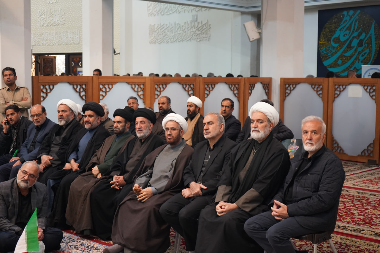 مراسم بزرگداشت رهبر و قائد عظیم الشان جهان اسلام شهید حضرت الله العظمی امام خامنه ای photo 2026 03 03 16 54 21 2 - مراسم بزرگداشت رهبر و قائد عظیم الشان جهان اسلام شهید حضرت الله العظمی امام خامنه ای