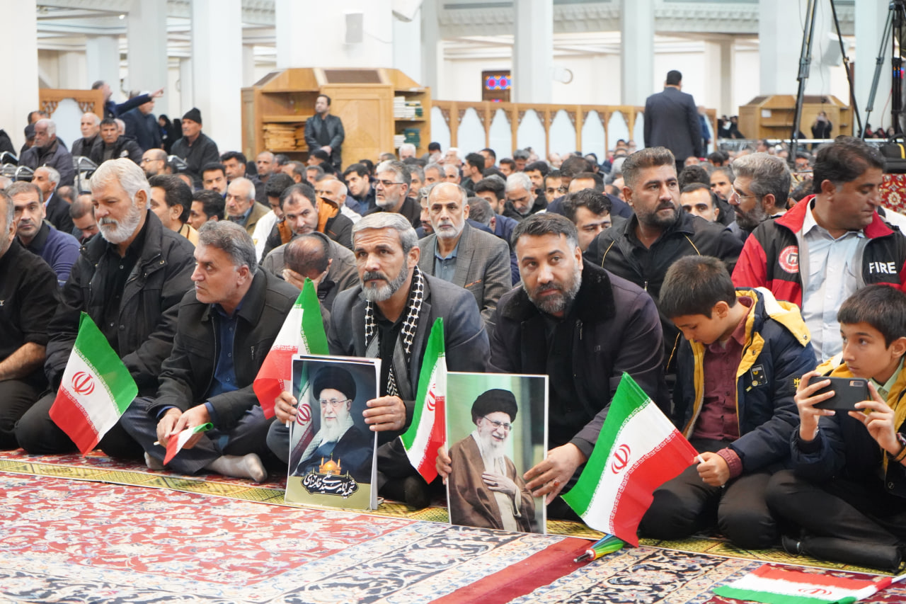 مراسم بزرگداشت رهبر و قائد عظیم الشان جهان اسلام شهید حضرت الله العظمی امام خامنه ای photo 2026 03 03 16 54 23 3 - مراسم بزرگداشت رهبر و قائد عظیم الشان جهان اسلام شهید حضرت الله العظمی امام خامنه ای