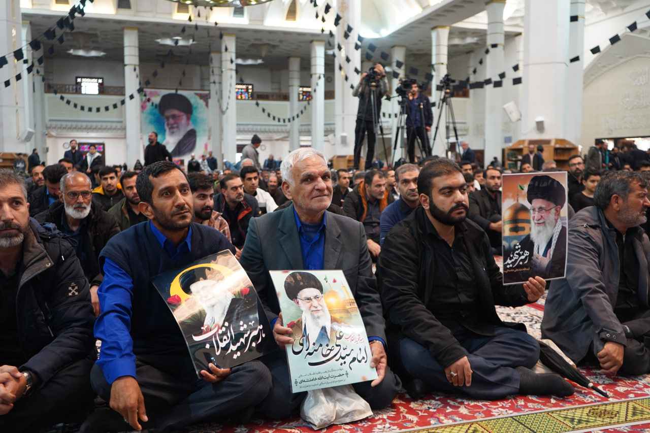 مراسم بزرگداشت رهبر و قائد عظیم الشان جهان اسلام شهید حضرت الله العظمی امام خامنه ای photo 2026 03 03 16 54 25 3 - مراسم بزرگداشت رهبر و قائد عظیم الشان جهان اسلام شهید حضرت الله العظمی امام خامنه ای
