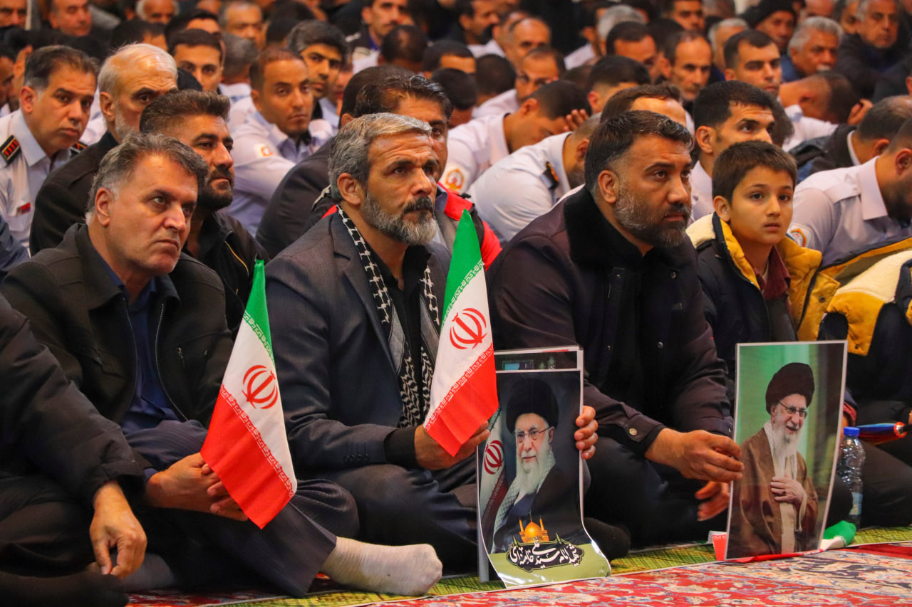 مراسم بزرگداشت رهبر و قائد عظیم الشان جهان اسلام شهید حضرت الله العظمی امام خامنه ای photo 2026 03 03 16 59 34 - مراسم بزرگداشت رهبر و قائد عظیم الشان جهان اسلام شهید حضرت الله العظمی امام خامنه ای