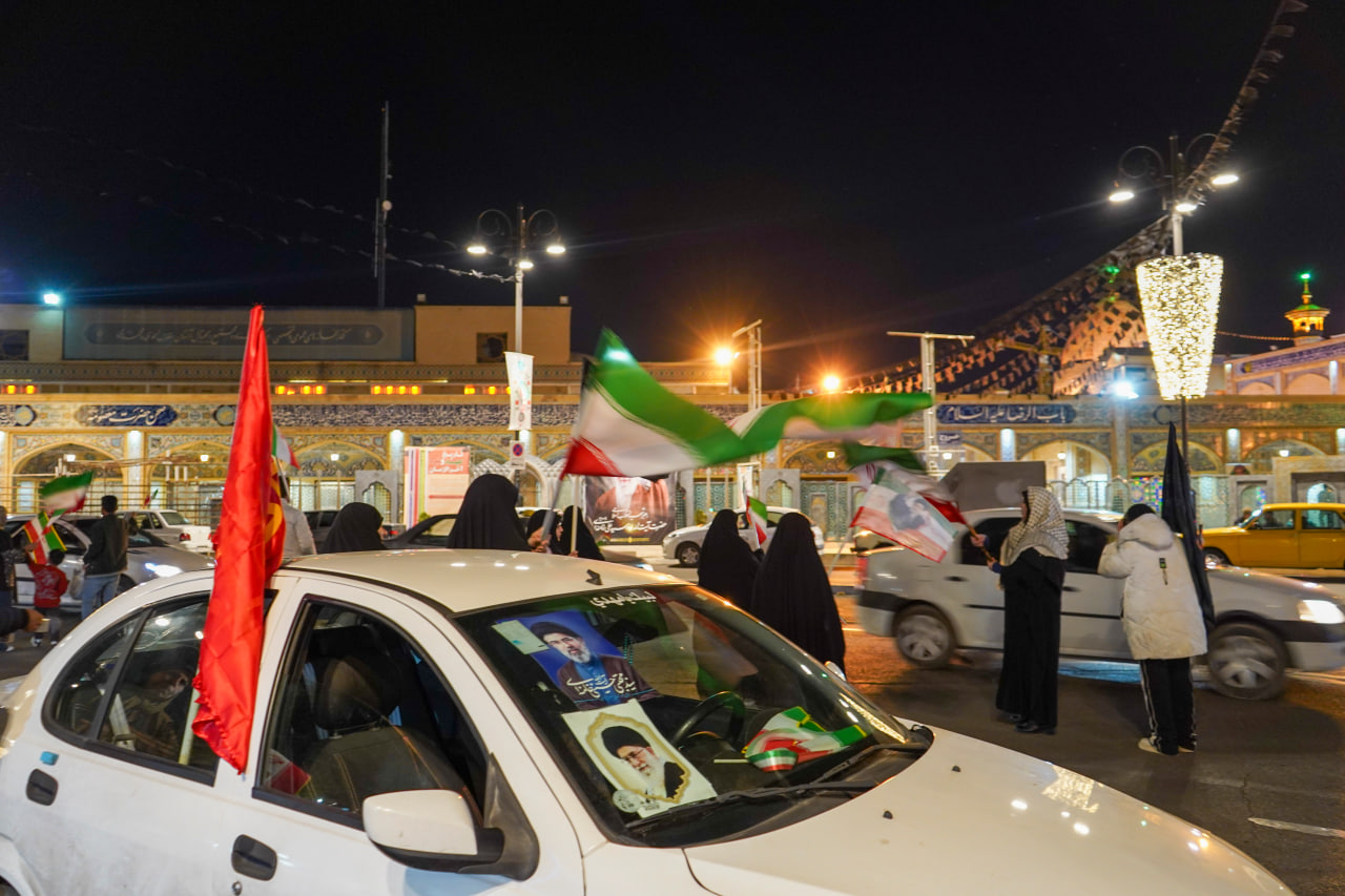 photo 2026 04 02 16 03 04 2 - کاروان خودرویی حرم حضرت شاهچراغ (ع) در دفاع از انقلاب اسلامی