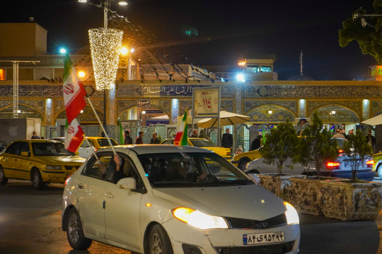 photo 2026 04 02 16 03 09 2 - کاروان خودرویی حرم حضرت شاهچراغ (ع) در دفاع از انقلاب اسلامی