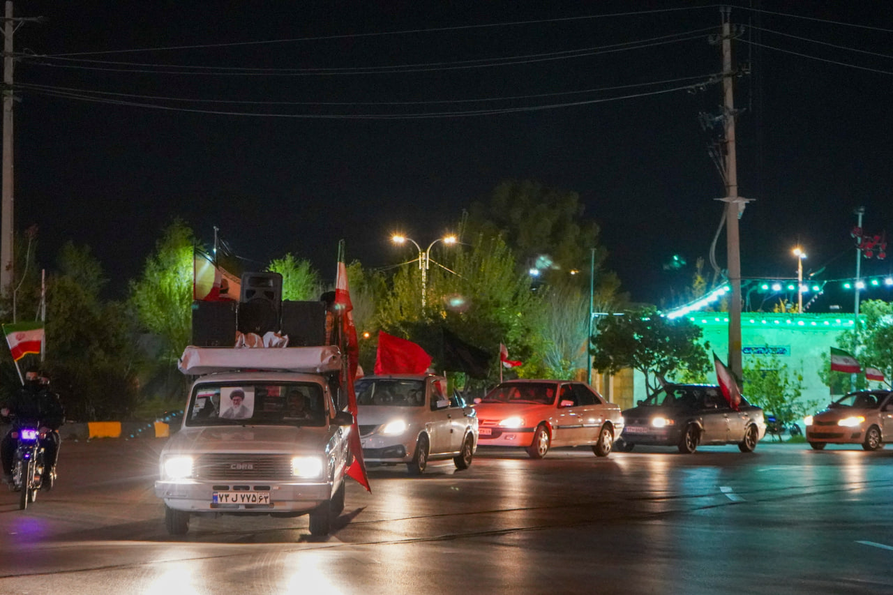photo 2026 04 02 16 03 12 - کاروان خودرویی حرم حضرت شاهچراغ (ع) در دفاع از انقلاب اسلامی
