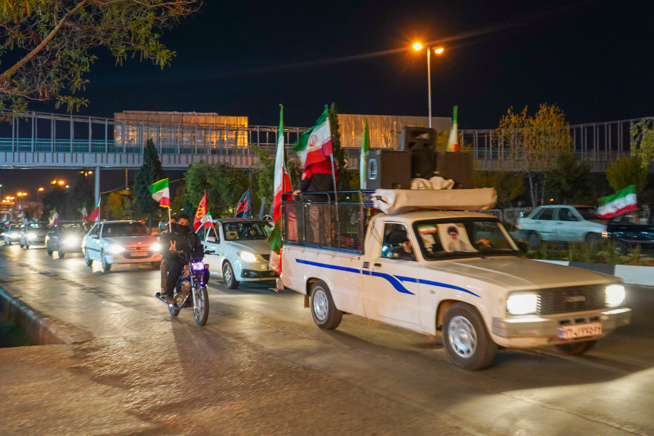 photo 2026 04 02 16 03 13 - کاروان خودرویی حرم حضرت شاهچراغ (ع) در دفاع از انقلاب اسلامی