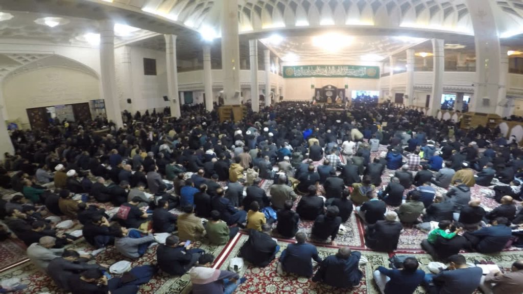 photo 2026 04 05 23 42 39 1024x575 - حرم شاهچراغ (ع) در سوگ شهادت قائد امت