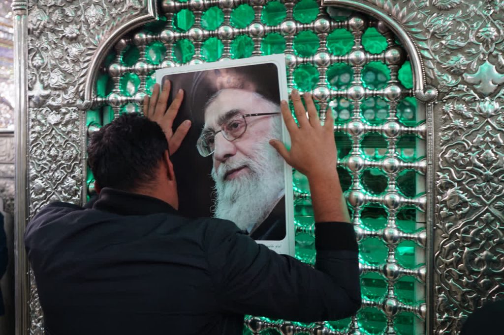 حرم شاهچراغ (ع) در سوگ شهادت قائد امت photo 2026 04 05 23 42 40 1024x682 - حرم شاهچراغ (ع) در سوگ شهادت قائد امت