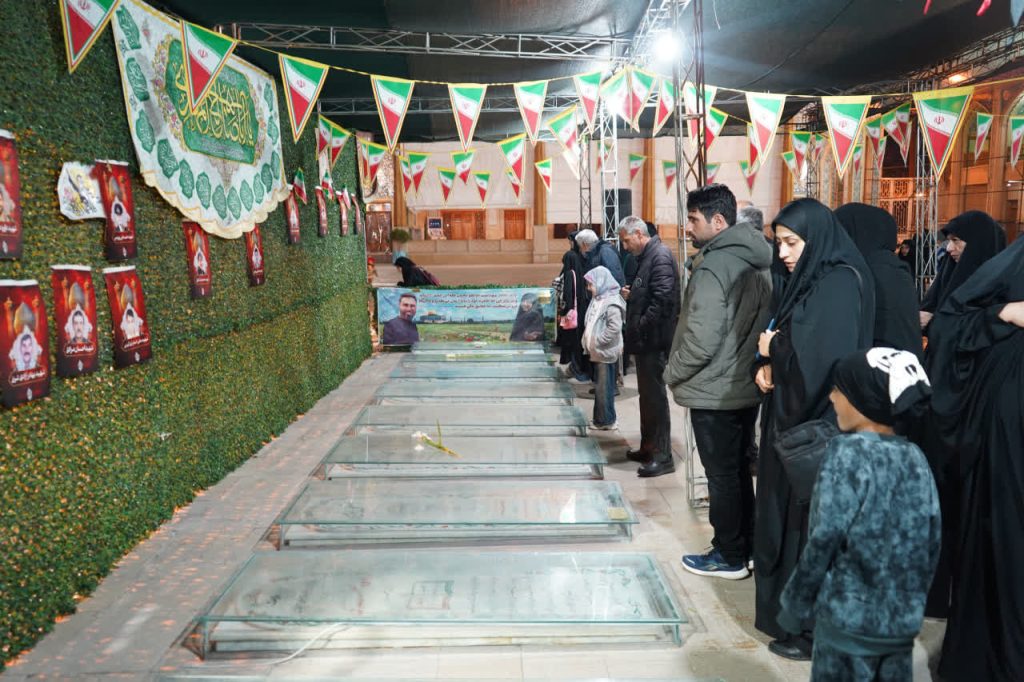 حرم شاهچراغ (ع) در سوگ شهادت قائد امت photo 2026 04 05 23 42 42 1024x682 - حرم شاهچراغ (ع) در سوگ شهادت قائد امت