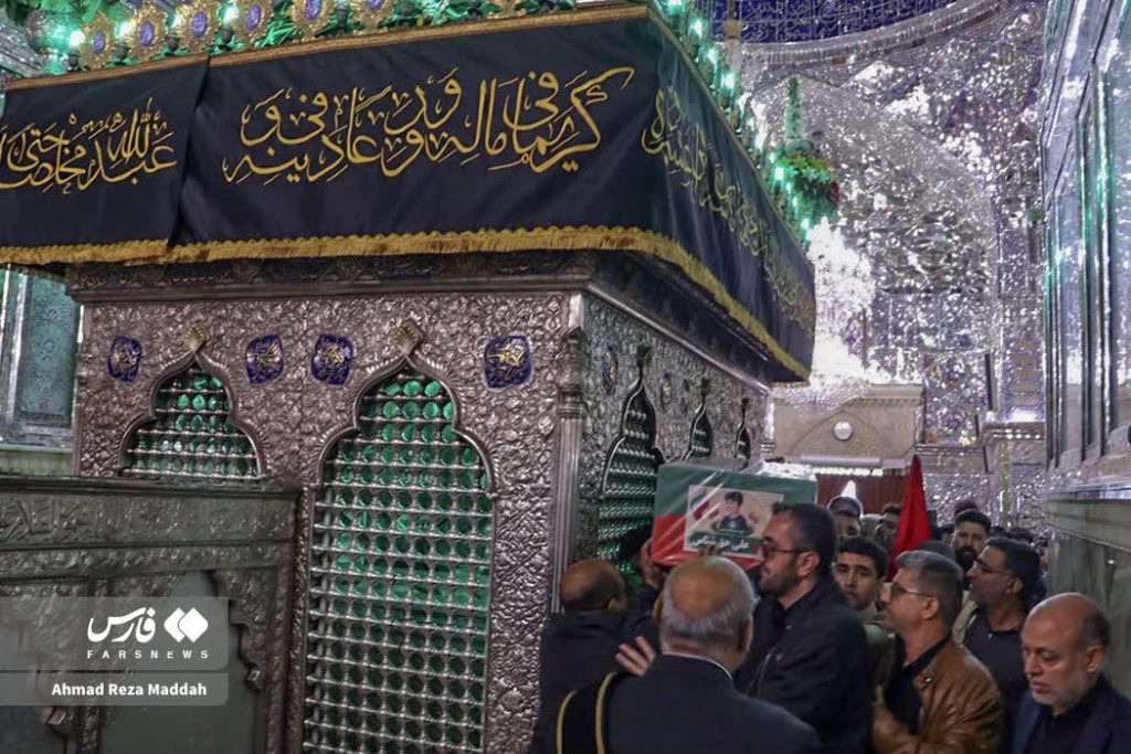 photo 2026 04 05 23 56 22 1024x683 - تصاویر/ تشییع دانش&zwnj;آموز شهید &laquo;علی حق&zwnj;شناس&raquo; در حرم شاهچراغ(ع)