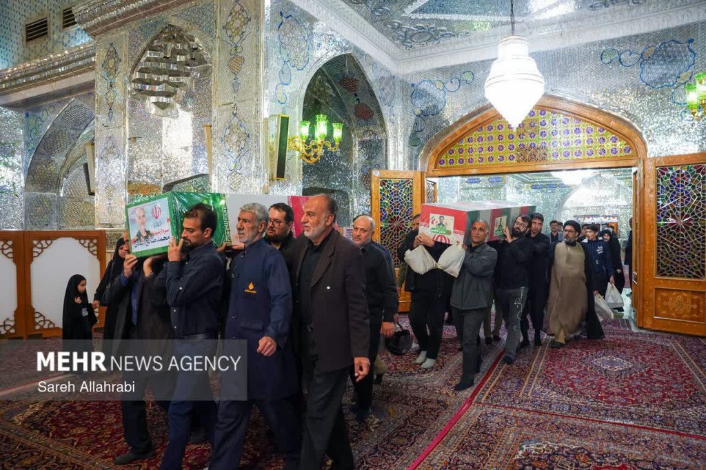 وداع با پیکر ۸ شهید مدافع وطن در حرم مطهر حضرت شاهچراغ علیهالسلام photo 2026 04 07 22 42 18 1024x682 - وداع با پیکر ۸ شهید مدافع وطن در حرم مطهر حضرت شاهچراغ علیهالسلام