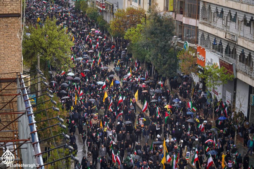 photo 2026 04 07 23 37 29 1024x682 - حماسه حضور، تصاویر | سنگ تمام شیرازی&zwnj;ها در راهپیمایی روز قدس