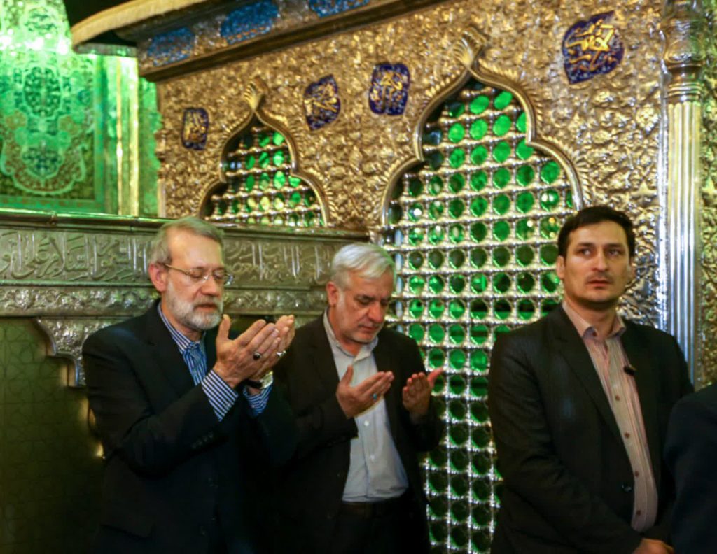 photo 2026 04 07 23 57 17 1024x792 - تصاویری از تشرف شهید دکتر علی لاریجانی به حرم مطهر حضرت شاهچراغ (ع)