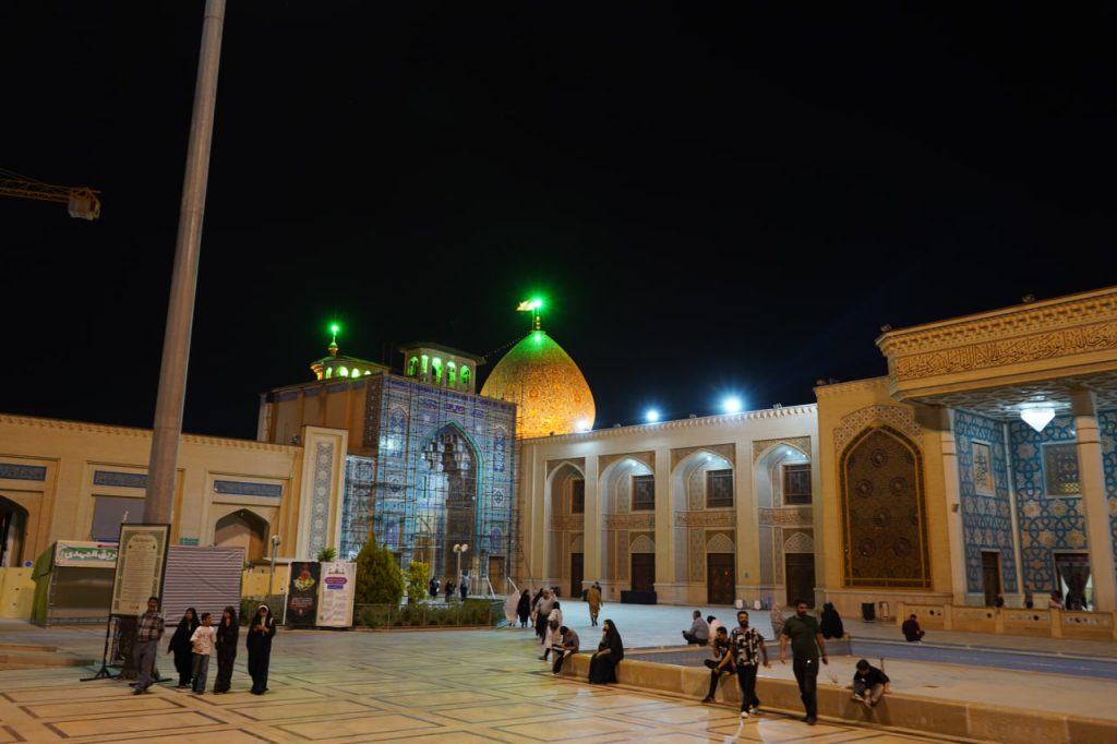 photo 2026 05 17 17 33 12 1024x682 - تصاویر | مراسم شب شهادت امام جواد علیه&zwnj;السلام در حرم مطهر حضرت شاهچراغ علیه السلام