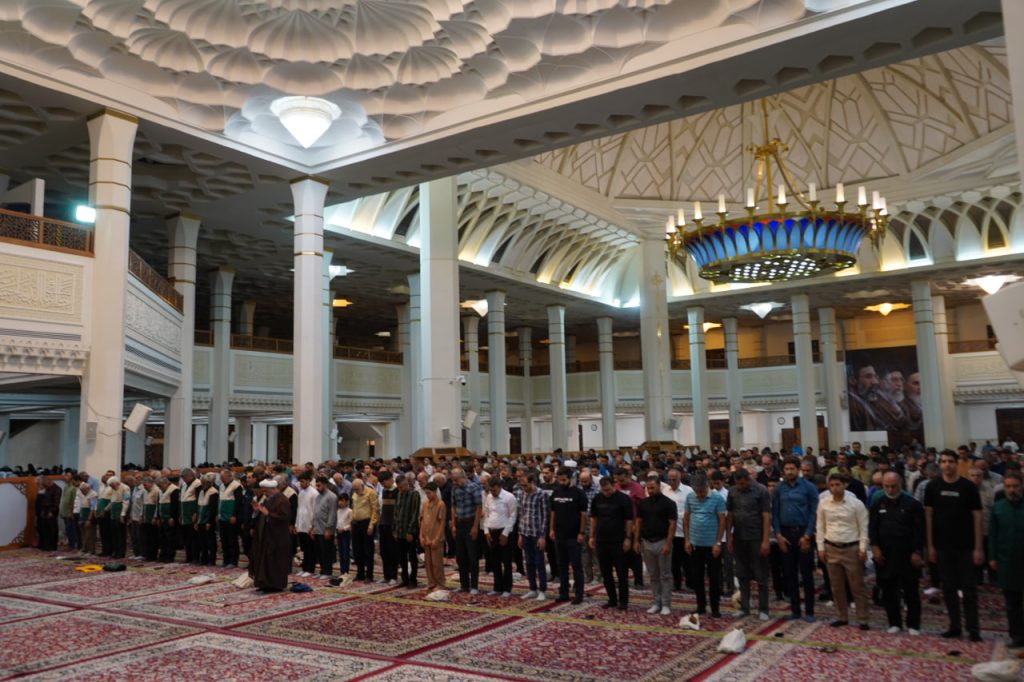 photo 2026 05 17 17 33 15 1024x682 - تصاویر | مراسم شب شهادت امام جواد علیه&zwnj;السلام در حرم مطهر حضرت شاهچراغ علیه السلام