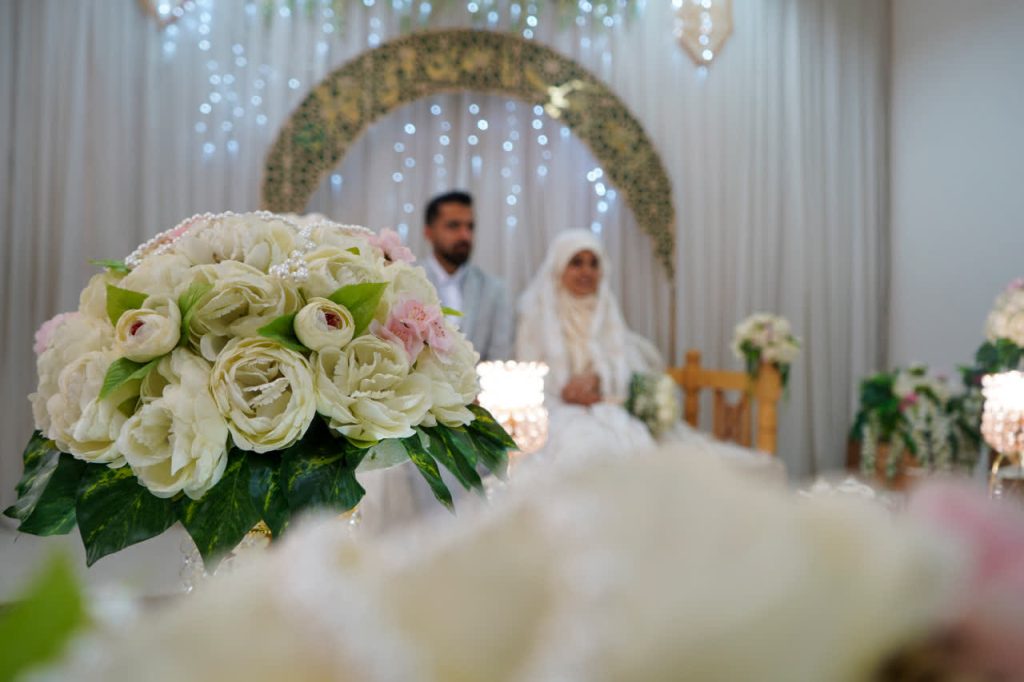مراسم عقد ازدواج ۱۶ زوج جوان در حرم حضرت شاهچراغ (ع) به مناسبت سالروز ازدواج حضرت علی(ع) و حضرت فاطمه (س) photo 2026 05 20 00 37 53 1024x682 - مراسم عقد ازدواج ۱۶ زوج جوان در حرم حضرت شاهچراغ (ع) به مناسبت سالروز ازدواج حضرت علی(ع) و حضرت فاطمه (س)
