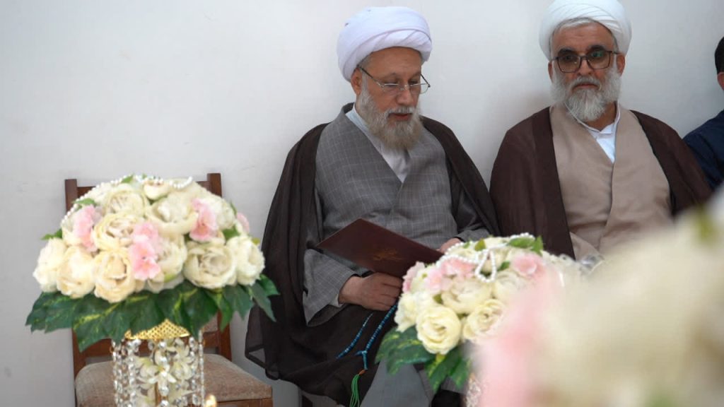 مراسم عقد ازدواج ۱۶ زوج جوان در حرم حضرت شاهچراغ (ع) به مناسبت سالروز ازدواج حضرت علی(ع) و حضرت فاطمه (س) photo 2026 05 20 00 37 54 1024x576 - مراسم عقد ازدواج ۱۶ زوج جوان در حرم حضرت شاهچراغ (ع) به مناسبت سالروز ازدواج حضرت علی(ع) و حضرت فاطمه (س)
