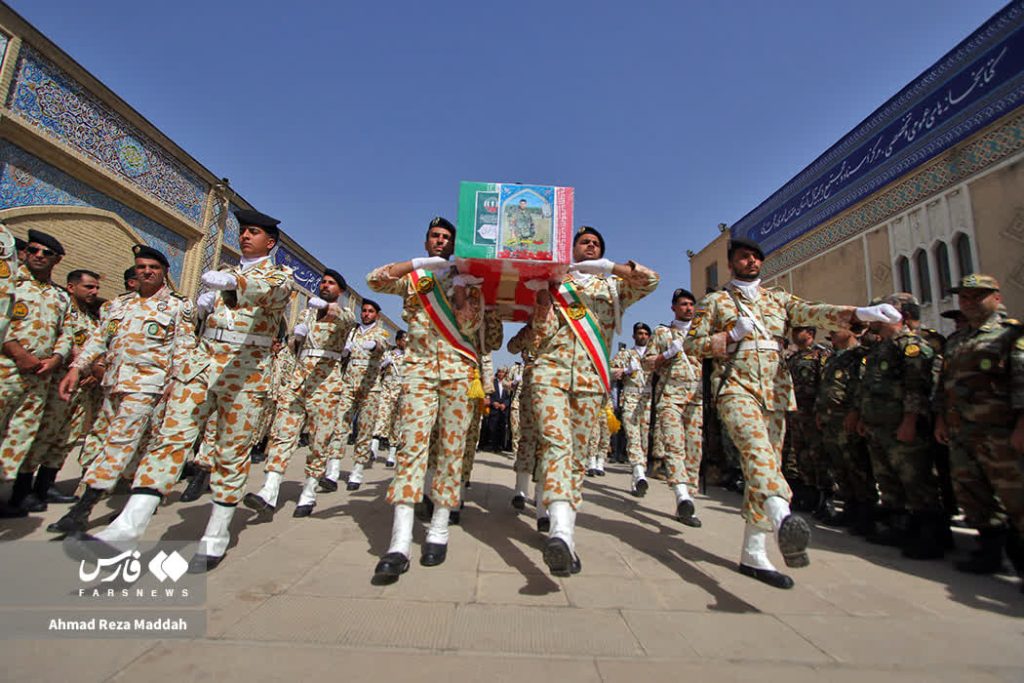 آیین وداع و تشییع شهید تکاور تیپ ۵۵ هوابرد شیراز photo 2026 05 26 02 54 43 1024x683 - آیین وداع و تشییع شهید تکاور تیپ ۵۵ هوابرد شیراز